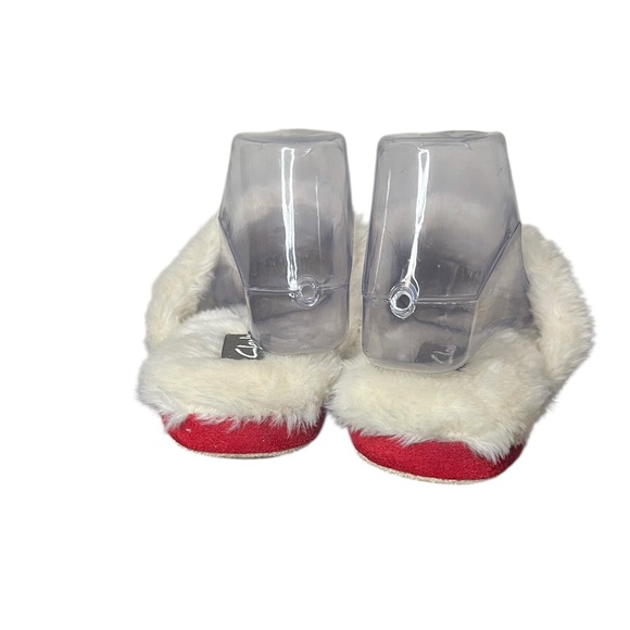 NWOB CLARKS Red Velvet Fluffy Slippers Women's Size 10 - Picture 4 of 9